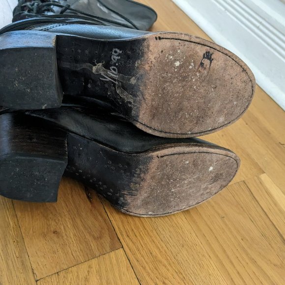 Freebird Coal Black and Red Size 9 - Picture 3 of 8